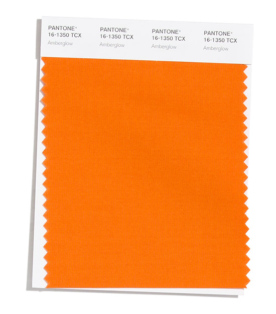 PANTONE 16-1350 Amberglow