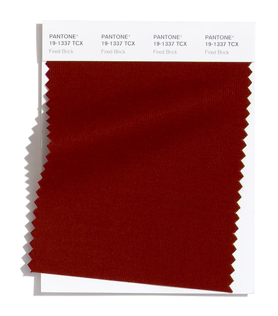 PANTONE 19-1337 Fired Brick
