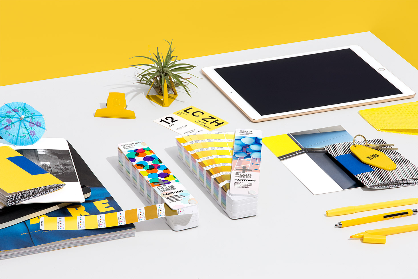 Pantone Bridge-to-Seven Set Extended Gamut - View 1