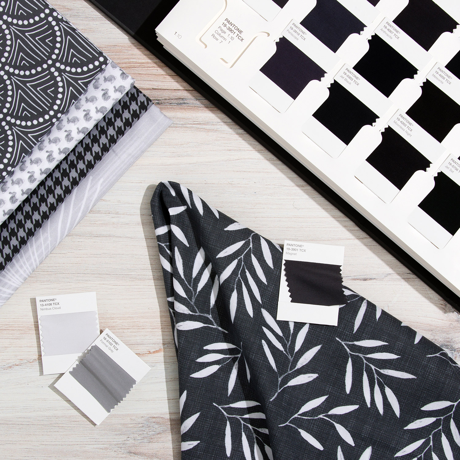 Pantone Fashion, Home + Interiors Cotton Swatch Library The ultimate swatch collection for designing in cotton - View 5
