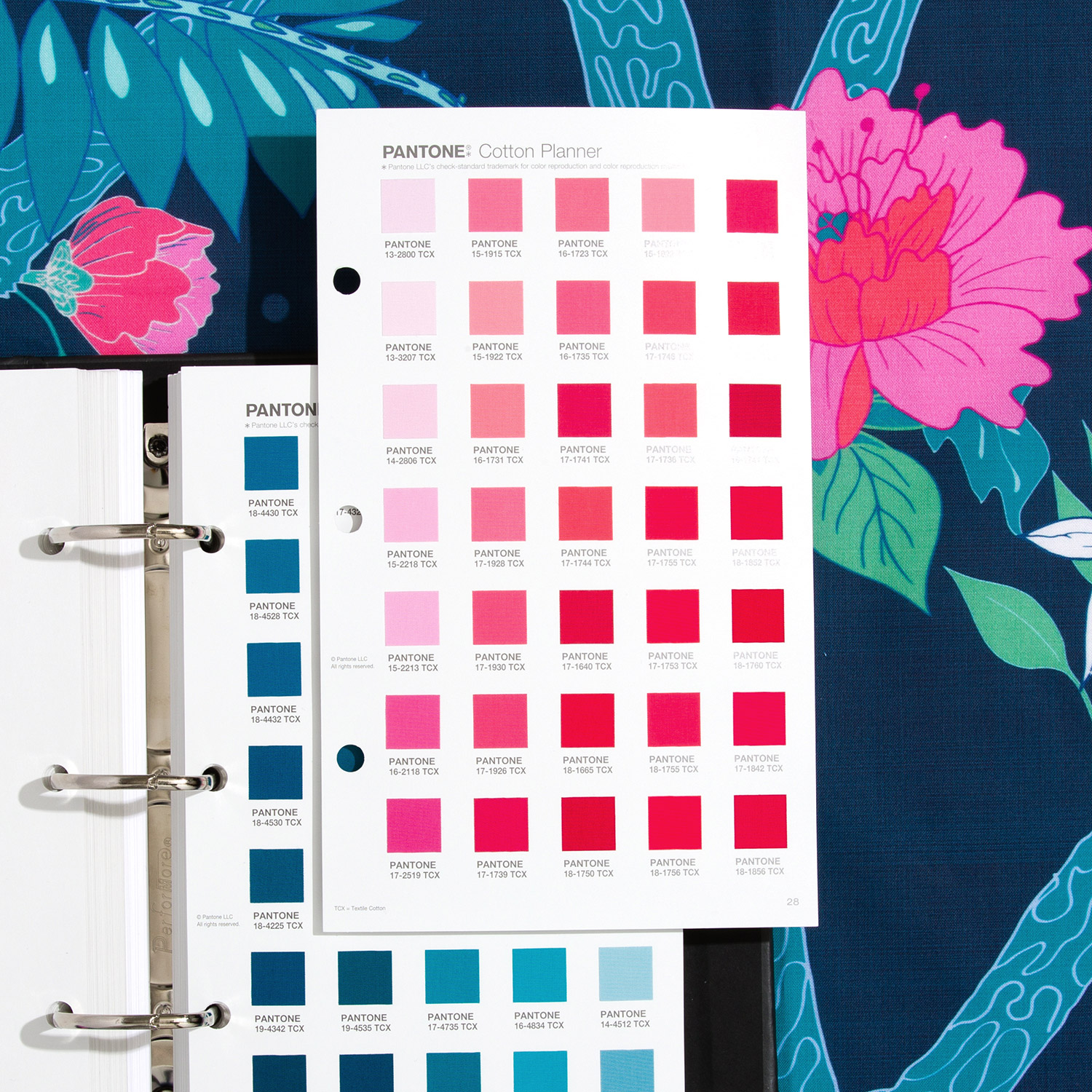 Pantone Fashion, Home + Interiors Cotton Planner Keep color within reach, but never in the way - View 1