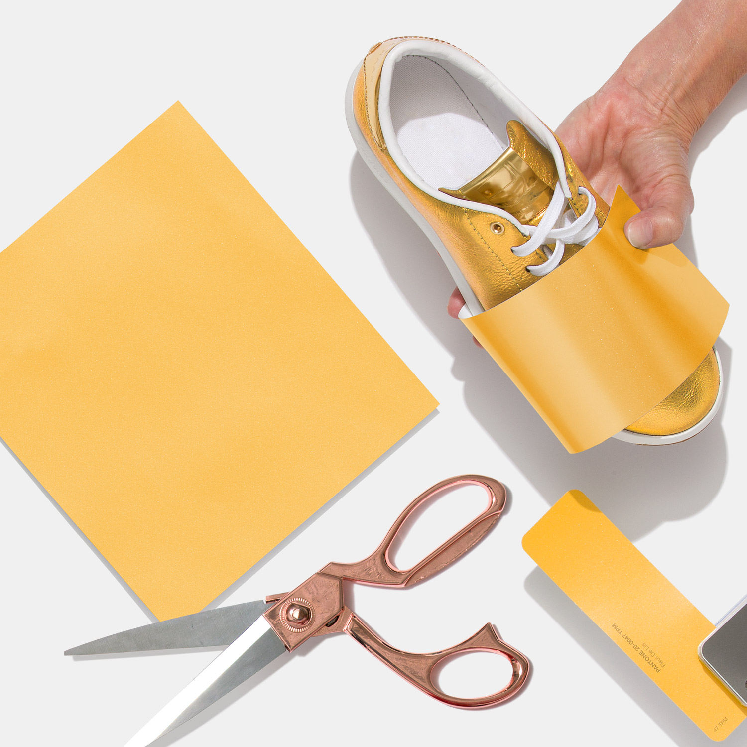 Pantone Metallic Shimmers Textile Paper Metallics (TPM) Sheet A full sheet of dazzling metallic color for Fashion, Home + Interiors - View 4