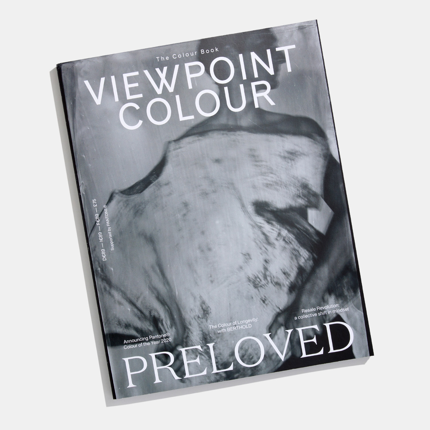 Pantone VIEWPOINT COLOUR Issue 07 - Preloved A seasonal trend book devoted to color across design - View 1